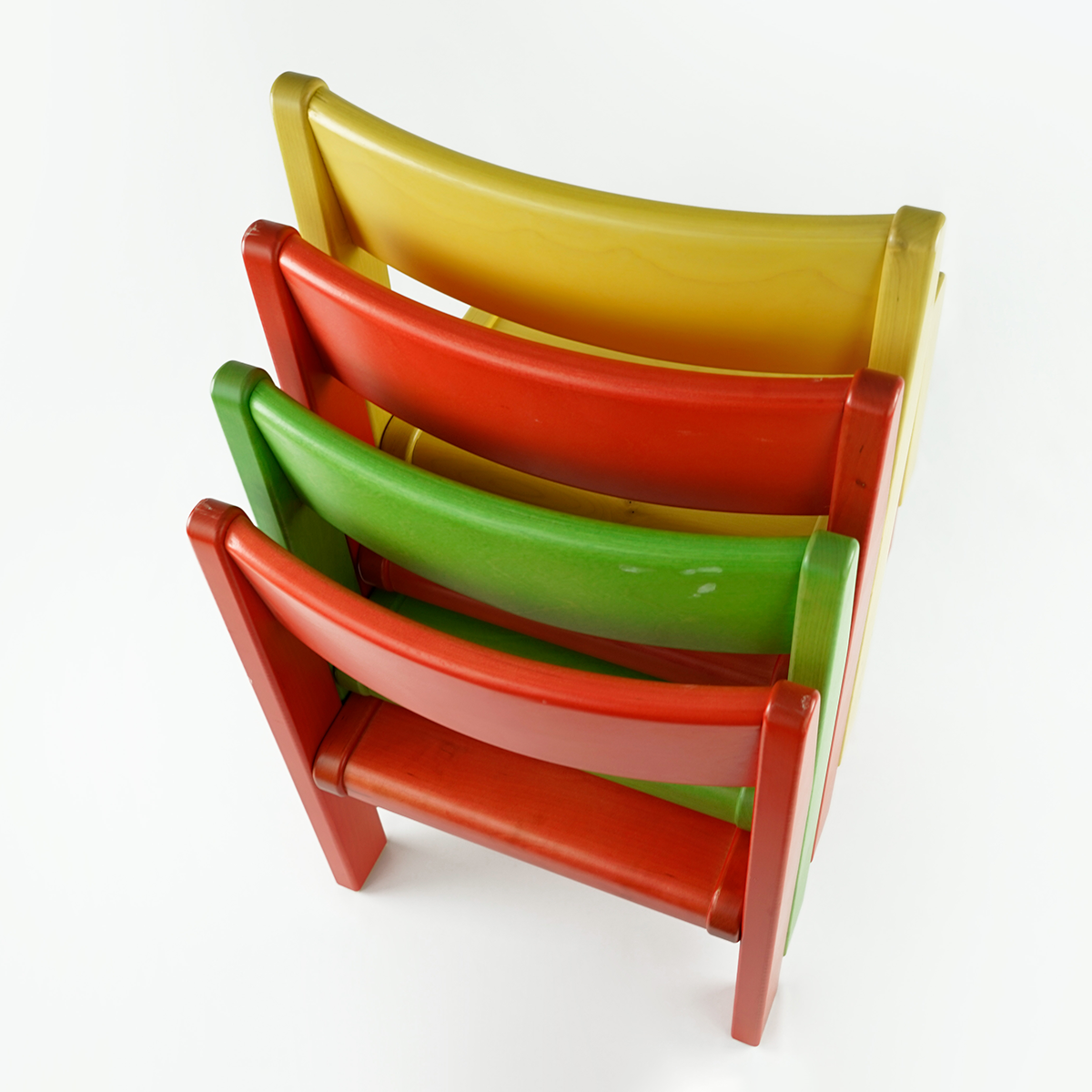 Farbige Stapelstühle, 4-teilig, Sitzhöhe 22 cm
